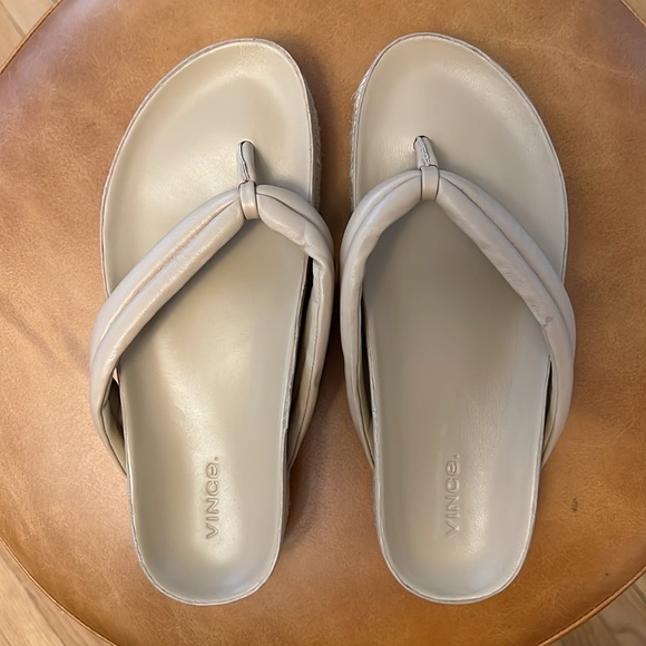 VINCE thong platform slides - Picture 3 of 6